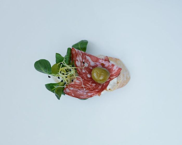 Kanapka chorizo a oliva