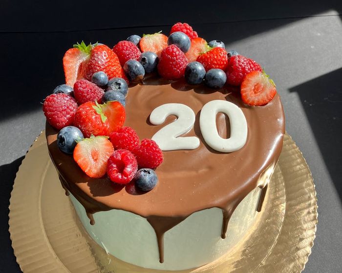 Pistáciovo-malinová torta